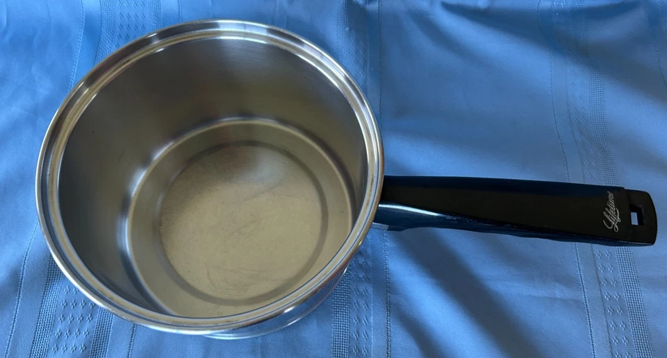 Vintage Lifetime 2 ½ QT. Saucepan w/Lid & Insert Stainless Steel - Image 3 of 4