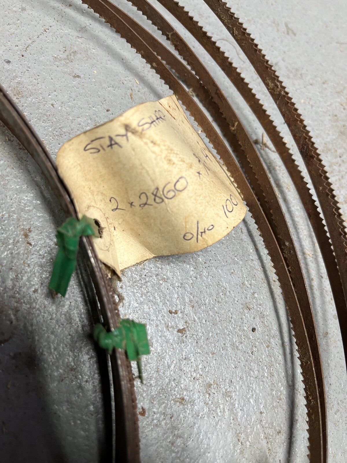 Masport 450 Bandsaw 3 Wheels + Spare Blades.. Pickup from Dural Mens