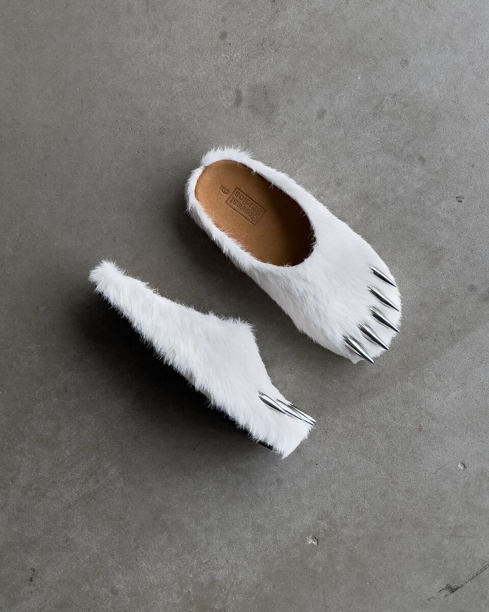 Bravest Studios White Polar Bear Claw Mules Mens (SIZE 11 Bravest Studios White Polar Bear Claw Mules Mens (SIZE 11
