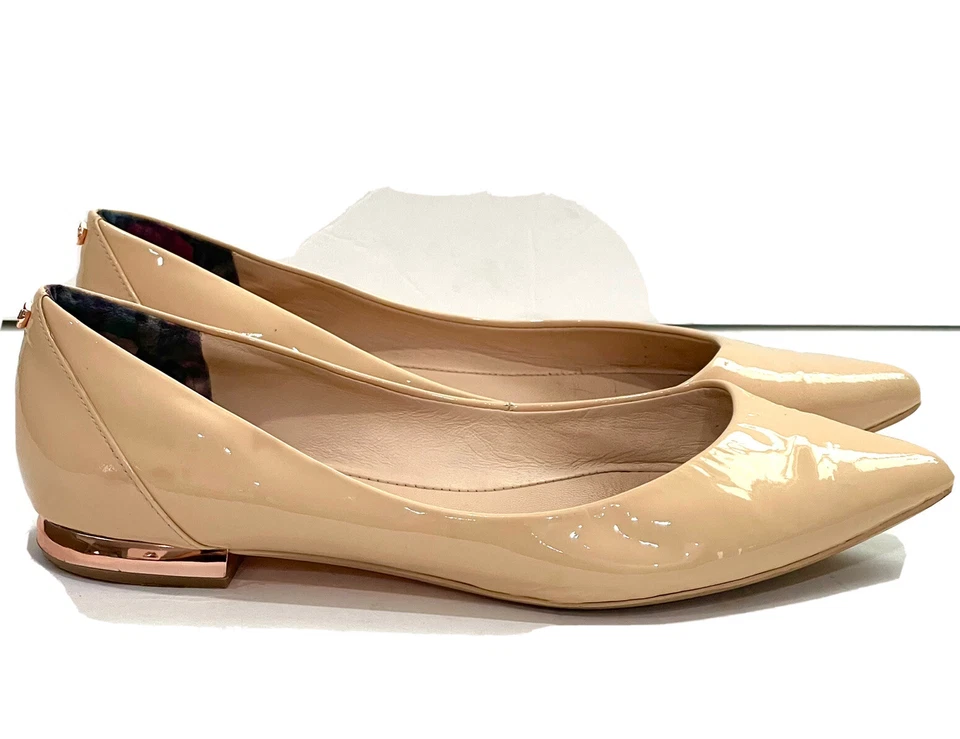 Ted Baker London zapatos planos puntiagudos talla 38.5 charol nude Foto 3 de 4
