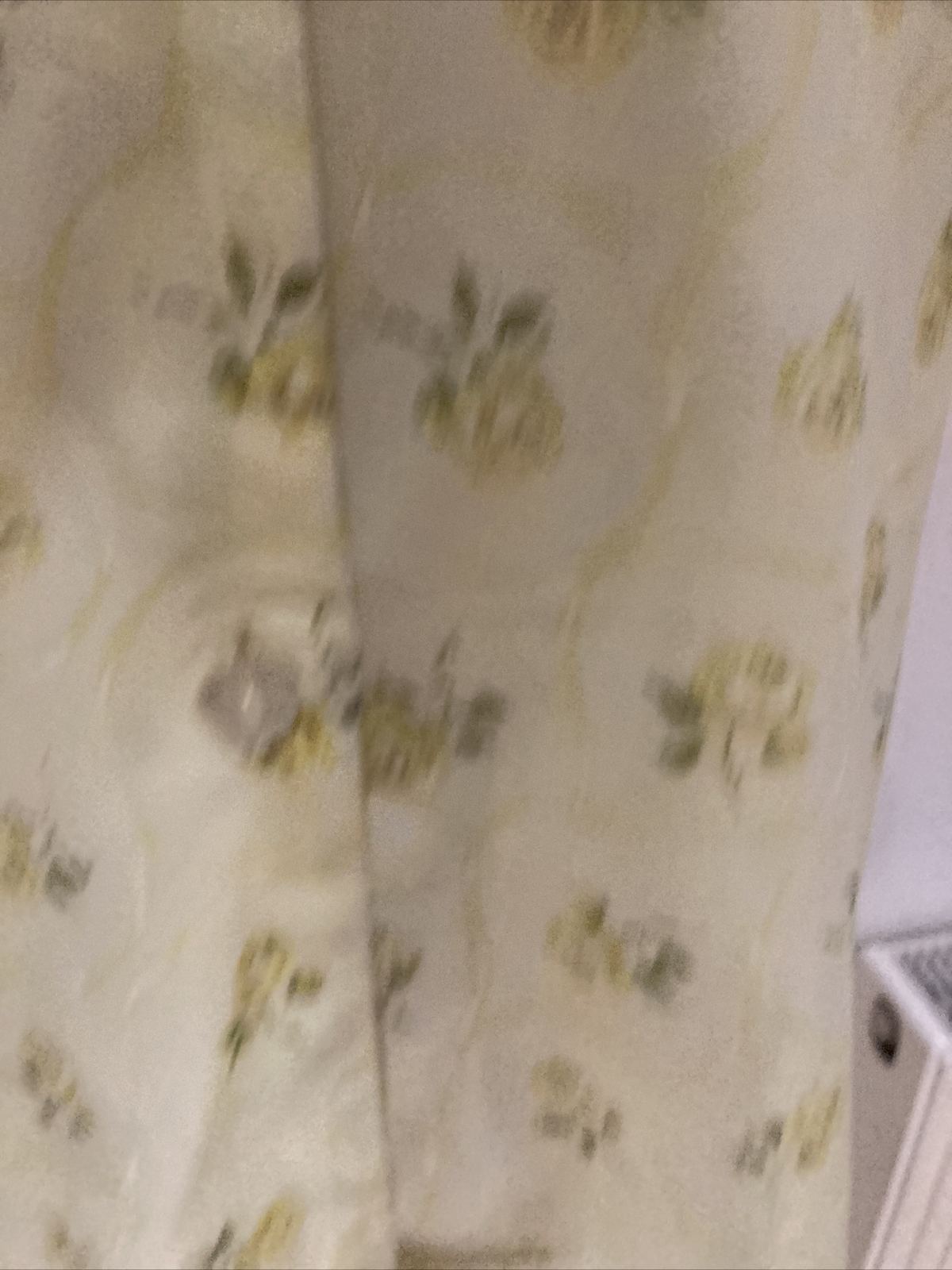 1960s/70s Nightgown/Negligee/Housecoat, Lemon Floral Print 4