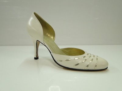 ladies cream court shoes