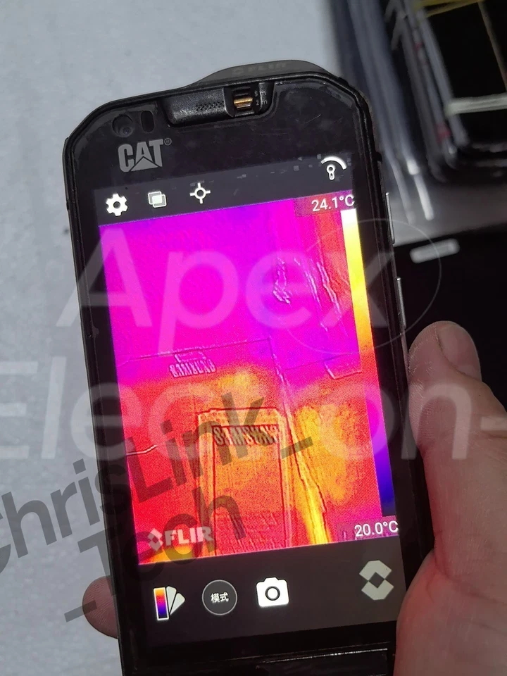 CAT S60 Rugged Waterproof 32GB Smartphone with Integrated FLIR Thermal Camera - Image 2 of 4