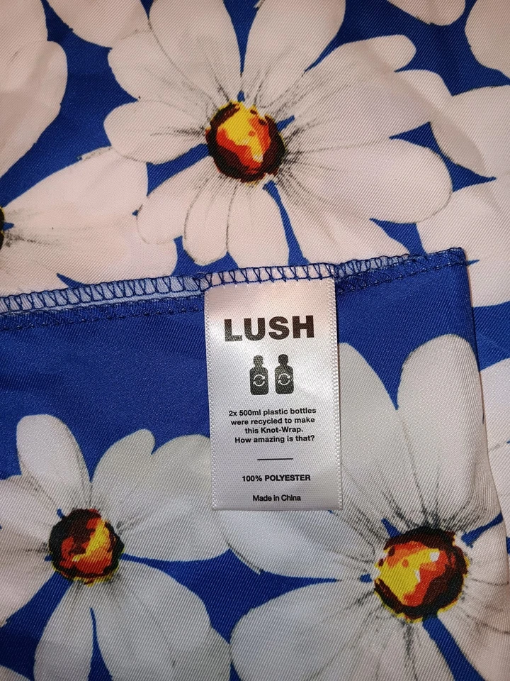 Lush Knot-Wrap White Daisy On Blue Scarf Women's 27" x 27" Recycled Plastic .D - Image 3 of 4