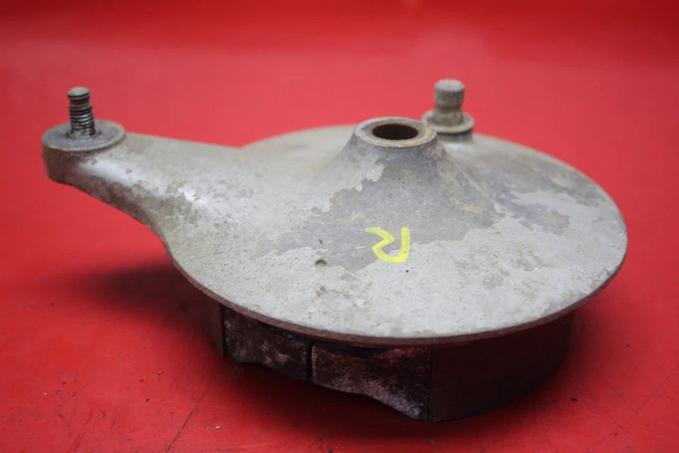 Suzuki TC90 1972 buje de freno de rueda trasera Foto 3 de 4