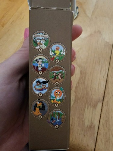 Disney Parks Adventureland Mystery Pins, Pre-owned, Jose & Pluto - Picture 7 of 9