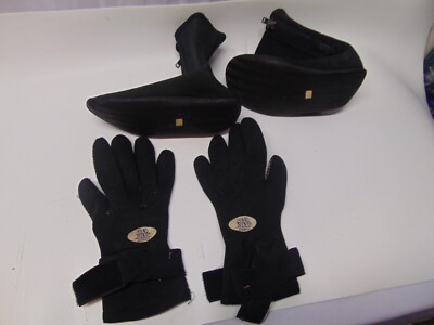 Deep Sea Hawaii Swimming Diving gloves & shoes Size Large & 8 black color