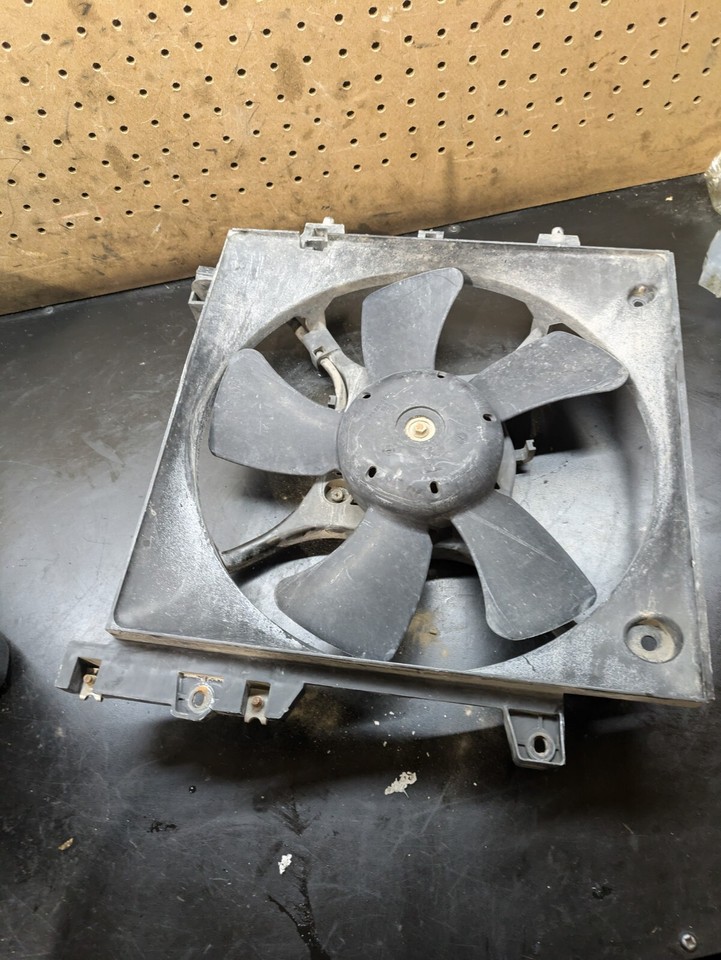 Radiator & A/C Condenser Cooling Fan Assembly Set For 00-04 Subaru Legacy/Outback/03-06 Baja