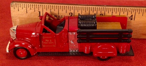 Beautiful Miniature Diecast Metal1939 WARD LAFRANCE NO HF 430 Fire Engine - Picture 4 of 5