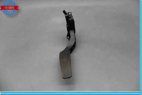 Maserati Ghibli 2014-2017 Accelerator pedal Black P/N 04861714AE Photo - $59