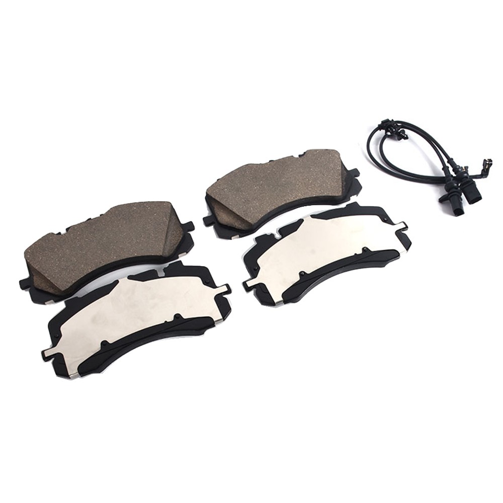 Brand New Front brake pads with sensors 4M0698151AK For 17-23 Bentley Bentayga