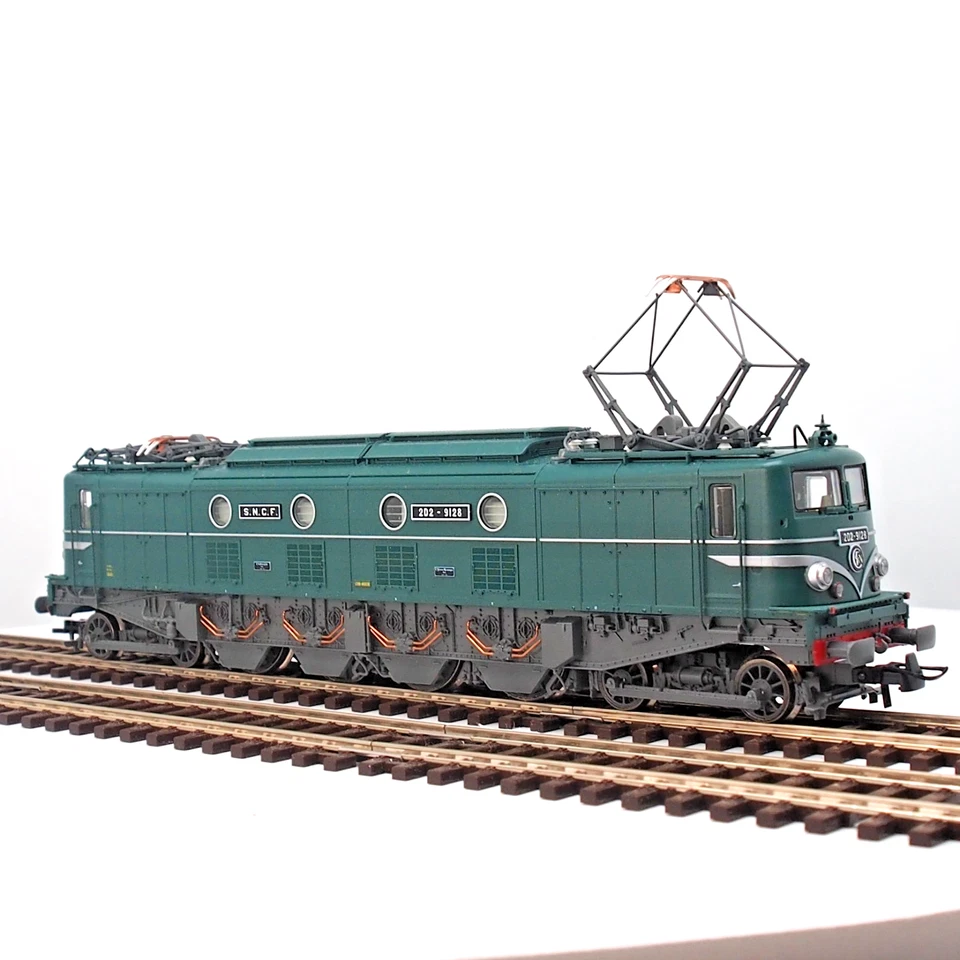 Locomotive électrique 2D2 - 9128 SNCF, HO ANALOGIQUE Ep IV DC - Ref 70470 ROCO - Photo 3/4