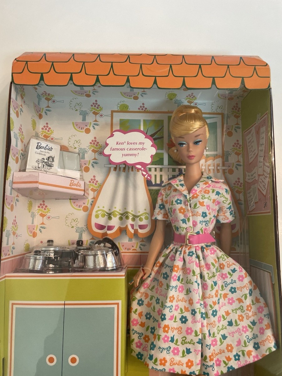 クリアファイル Barbie Doll LEARNS TO COOK Barbie Learns to Cook Doll 2006 Vintage Repro Gold Label Mattel