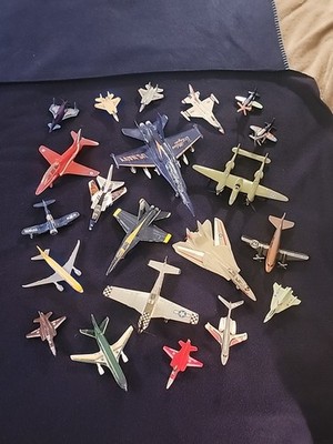 21 Diecast Airplane & Jets Dhl  Tomcat Match Box Sky Busters Lot Nr