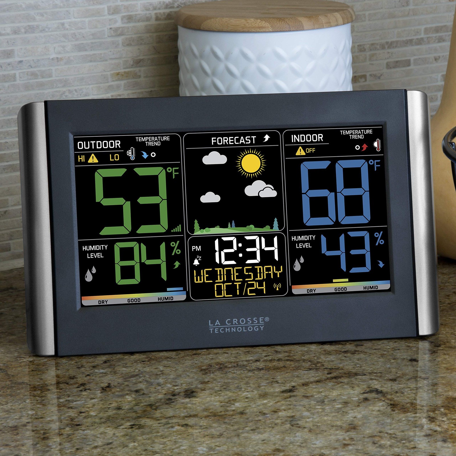 La Crosse Technology Weather Station with Customizable Alerts, Weather Foreca...