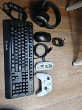 MSI VIGOR GK20 104 KEY GAMING KEYBOARD WITH CLUTCH GM08 MOUSE And More