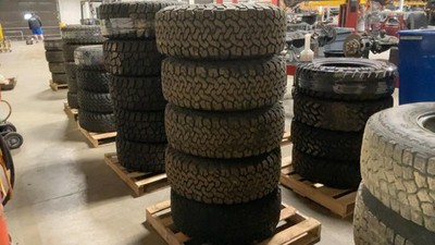 Jeep TJ Wrangler American Racing Wheels 32x11.50R15 BFG Tires 1997-2006 68166