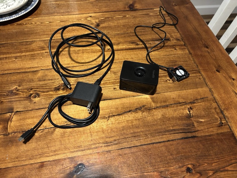 Raspberry Pi 5 8GB + AI HAT+ 2 Ultra AI Combo