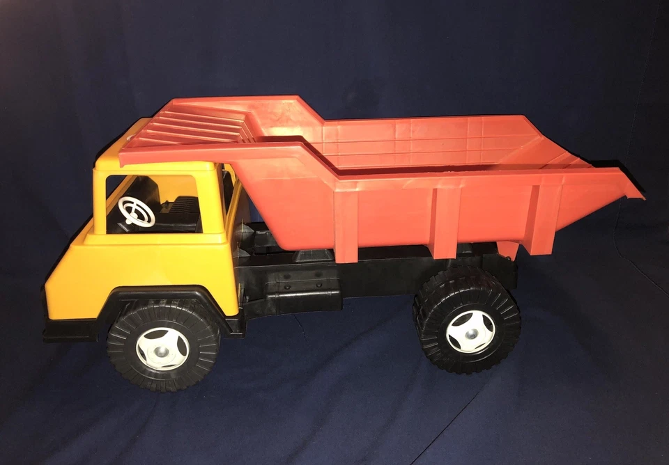 NEW IN BOX  Kaku Robust Truck 720, 1970s, 28” Long, West Germany - Image 2 of 4