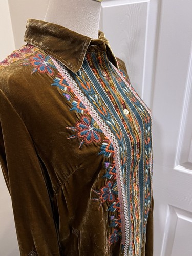 Johnny Was Shanelle Bronze Velvet Tunic Blouse Size Small - Picture 4 of 10