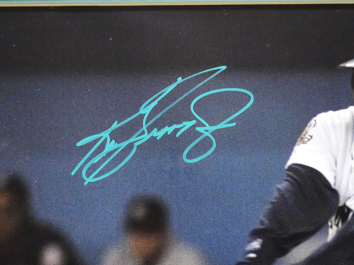 KEN GRIFFEY JR. AUTOGRAPHED FRAMED 16X20 PHOTO MARINERS