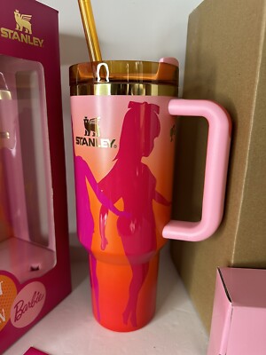 NIB Barbie x Stanley Tumbler 60s TWIST 'N TURN 40 oz Quencher