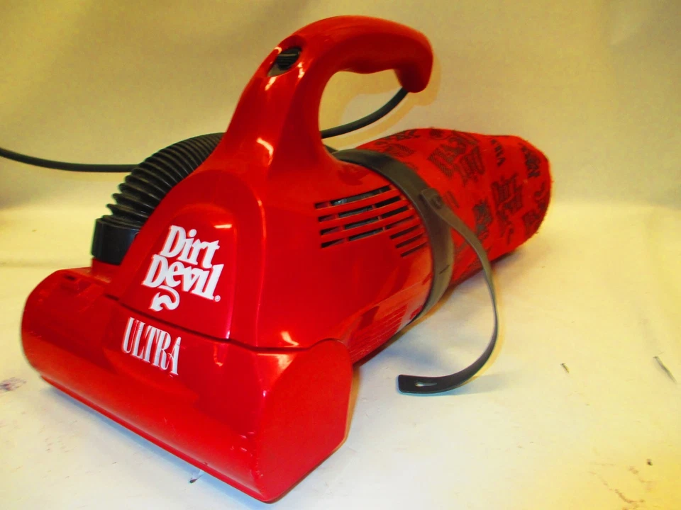 Royal Dirt Devil Ultra Hand Handheld Vacuum Red M08230 D Tested Works Great - Image 4 of 4