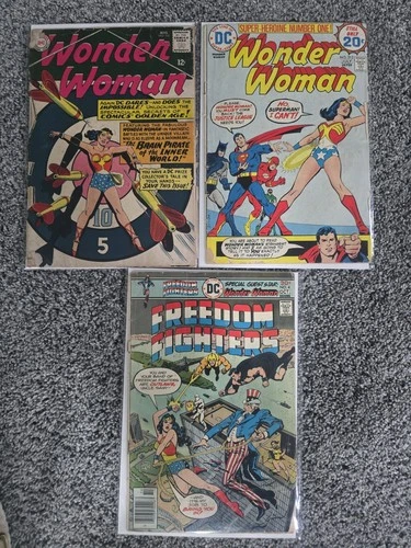 Wonder Woman Vintage Comic Book Lot Of 3 DC Comics 1965,1975 And 1976