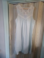 VTG Vanity Fair Light Blue Nightgown Women's Size Medium Lace Flower Coquette