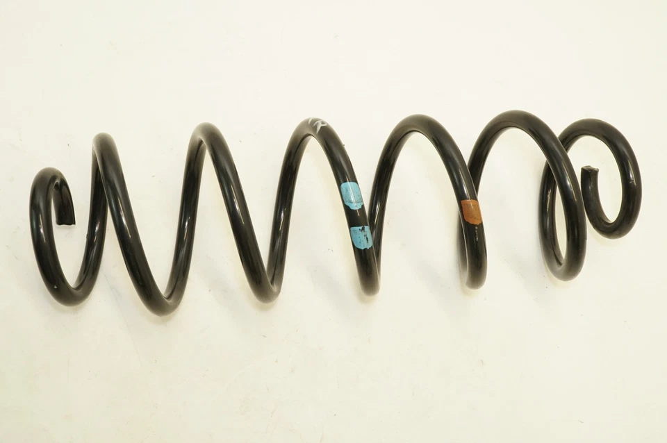 🔅2019-2022 TOYOTA PRIUS OEM. PAR DE MUELLES HELICOIDALES DE SUSPENSIÓN TRASERA DERECHA E IZQUIERDA Foto 3 de 4