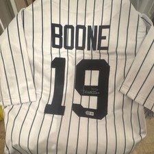 Aaron Boone Autographed New York Yankees Jersey Beckett Authenticated
