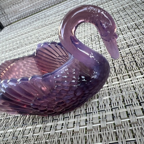 Vintage Boyd Purple Opalescent Swan Salt Cellar - Picture 6 of 7
