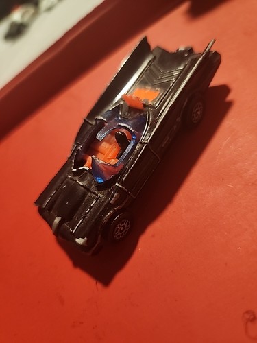 Batmobile vintage Corgi Juniors pressofusa 1976 DC Comics Batman parabrezza rotto - Foto 2 di 6