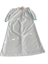 Vintage Vandemere Robe Nightgown size Medium