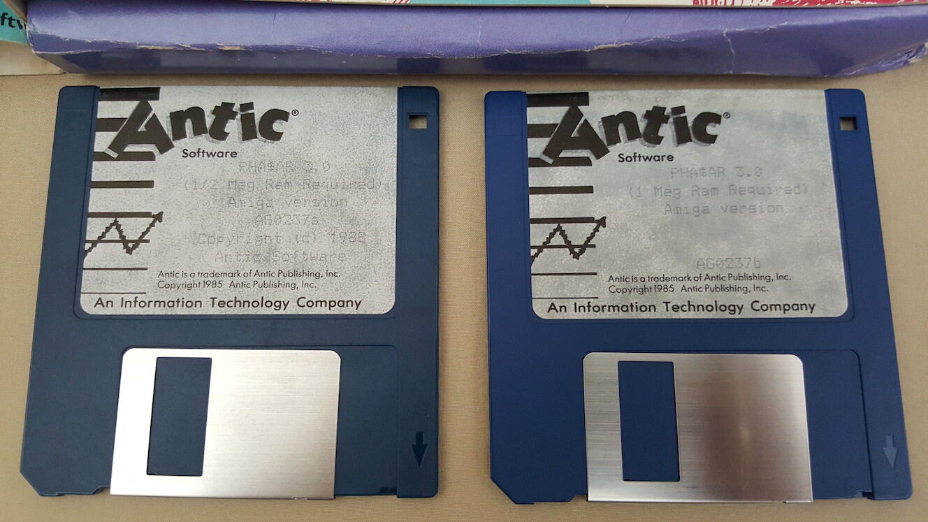 как выглядит Phasar Pha ar v3.0 Professional Home Accounting Register 1987 Commodore Amiga фото