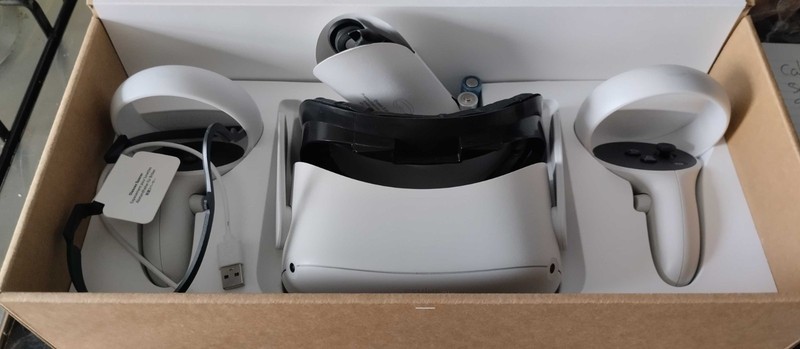 Meta Oculus Quest 2 128GB VR Headset BOXED (No charger) upgraded headstrap facep
