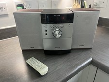 Sony CMT-EH15 Micro Hi-Fi System CD Player with Sony Speakers Used