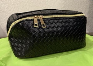 Privata Faux Leather Woven Makeup Bag Black Zipper Closure Handle Pouch