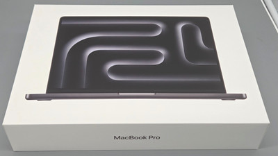 Apple MacBook Pro 14'' 2025 - M5 16GB RAM 512GB SSD Space Black