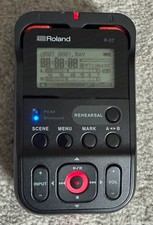 Roland R-07 Handheld Digitaler Recorder/Digit...