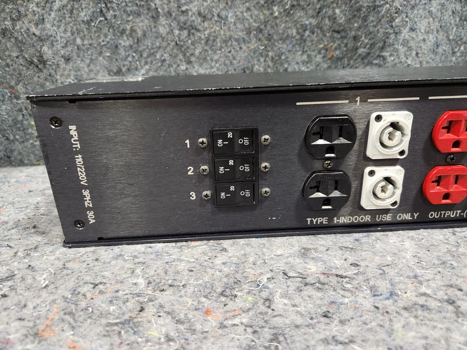 Applied Power Sled Distro 30A 110/220V 3P L21-30 to 6x 120V 20A PowerCON/5-20 - Image 3 of 4