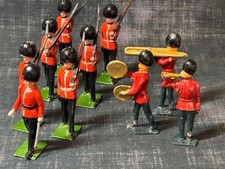 Asst Britains Lead Soldiers Set 37 Coldstream Guards Band Marching Guards BL6
