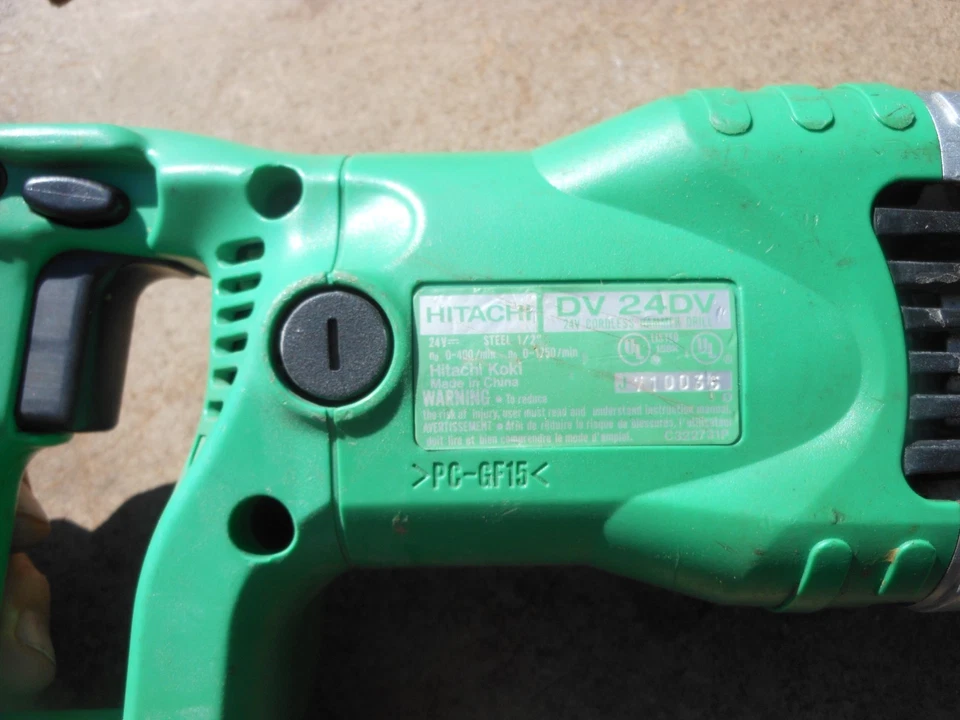 Taladro percutor Hitachi DV 24DV 2 velocidades inalámbrico 24 voltios, cargador, batería, RCo Foto 3 de 3