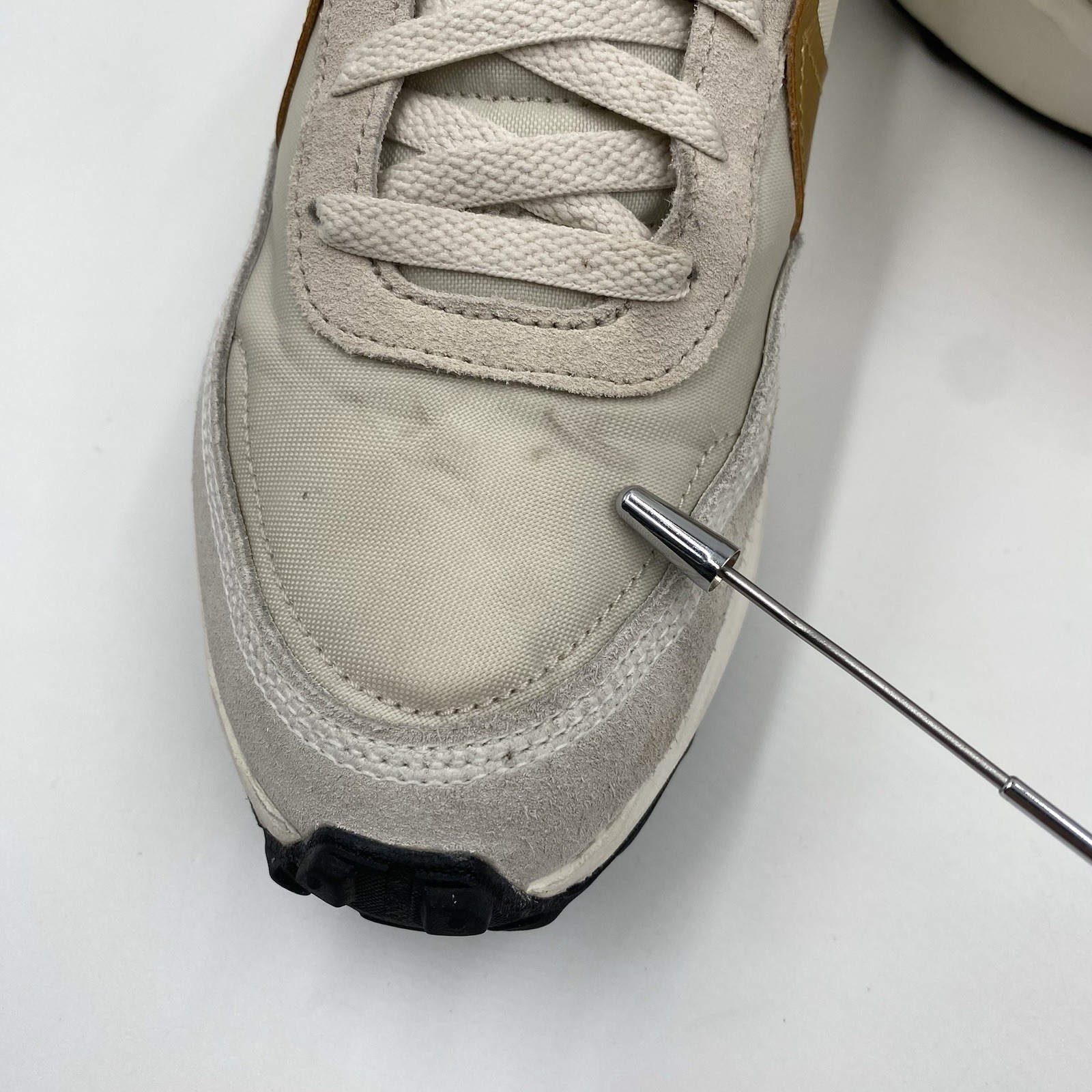 Nike Waffle Debut Womens 8 Running Sneakers Light Orewood Brown Gold FD0555-100 thumbnail 15