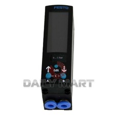 New In Box FESTO SDE3-V1D-B-HQ4-2P-M8 540196 Pressure Sensor