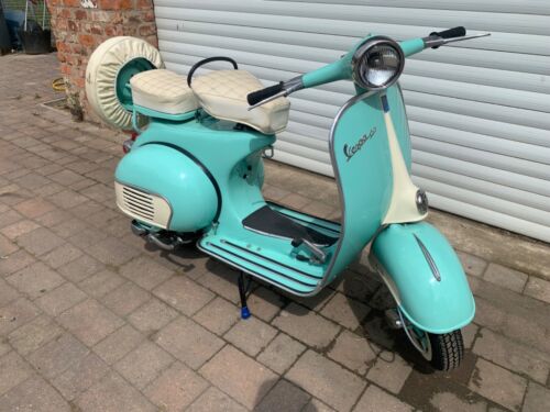 Vespa 150 VBB 1962 / 1964 - Piaggio Classic Scooters - Picture 9 of 20