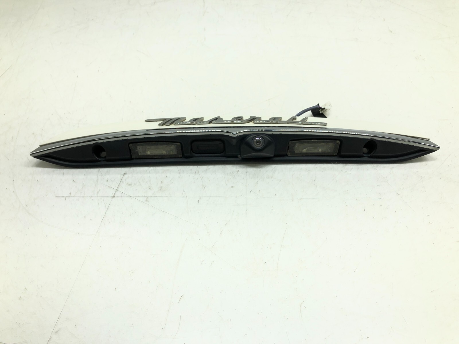 2014-2017 MASERATI GHIBLI S Q4 REAR TRUNK LID MOLDING W/ CAMERA OEM WHITE.