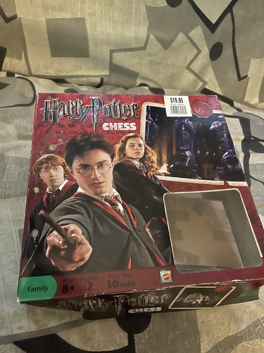 HARRY POTTER WIZARD CHESS SET WARNER BROS MATTEL - Picture 2 of 4