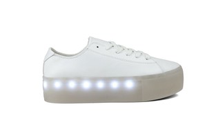 NEW-SHOES-IN-ORIGINAL-SHOE-BOXES
