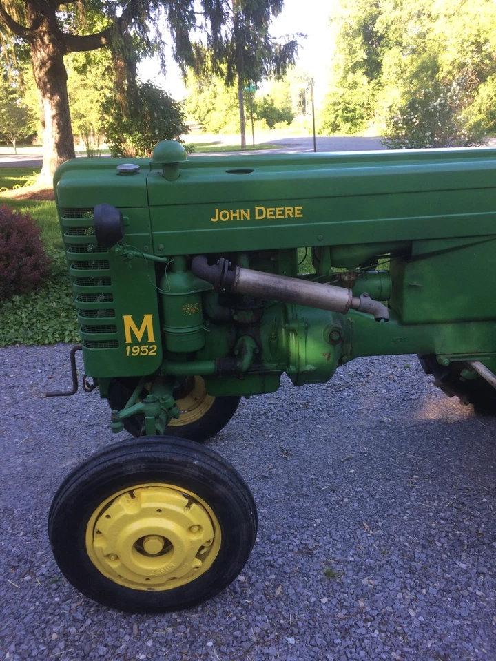Tractor John Deere M 1952 Foto 4 de 4